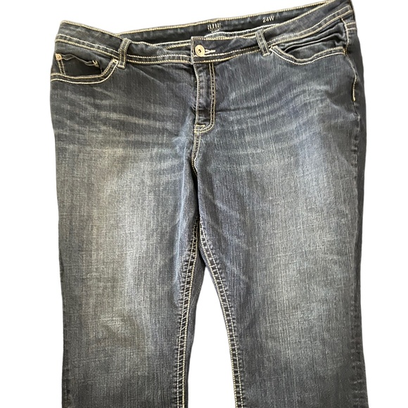 a.n.a Women's Stretch Denim Jeans Plus 24W Mid Button Flap Back Pockets Cropped - Picture 1 of 14